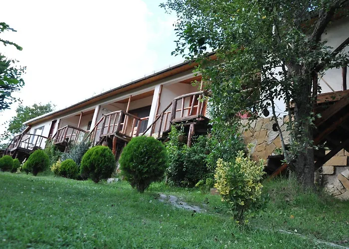 Masal Evi 모텔 아그바